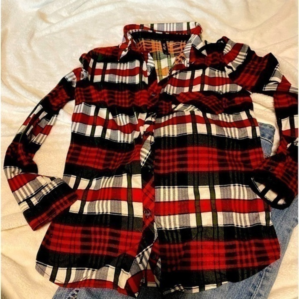 Alter Ego full button down shirt small